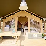 Luxe tent Glamping Germain Saint-Germain-du-Bel-Air
