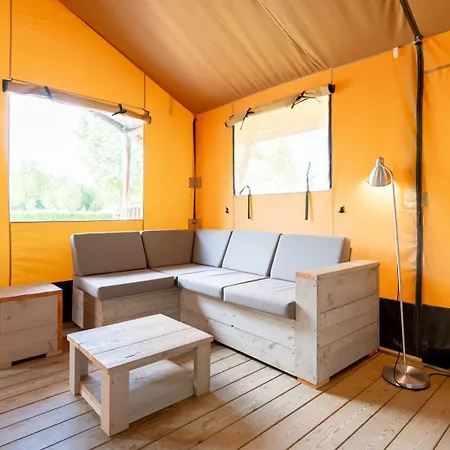 Glamping Germain Οργανωμένο κάμπινγκ *