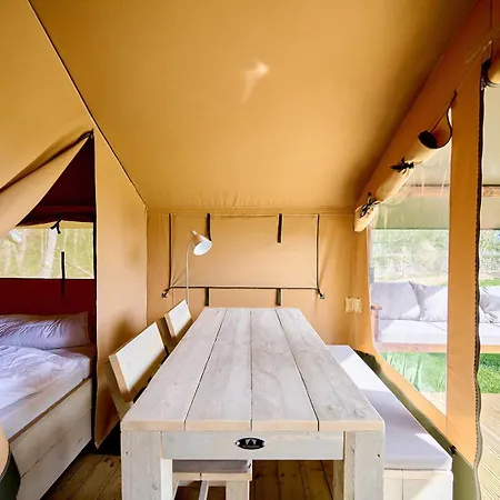Glamping Germain Οργανωμένο κάμπινγκ *