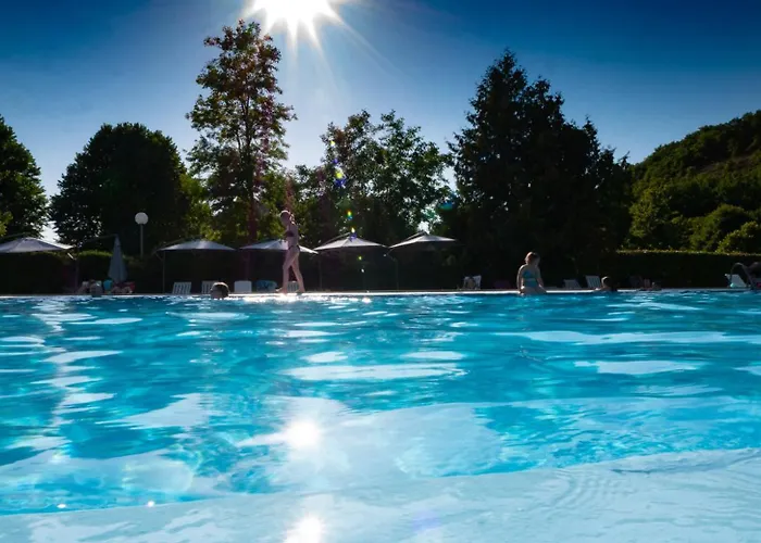 Glamping Germain * Saint-Germain-du-Bel-Air